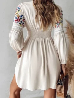 Online Princesse Fleurie Robe Blanche Brodée Fleurs