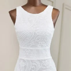 Outlet Princesse Fleurie Robe de Mariée Fleurie Coupe Fourreau