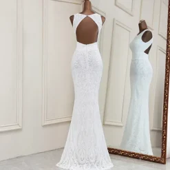 Outlet Princesse Fleurie Robe de Mariée Fleurie Coupe Fourreau