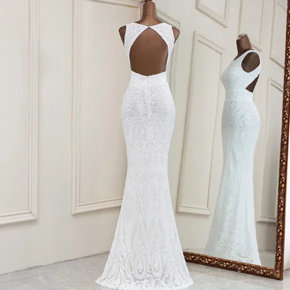Outlet Princesse Fleurie Robe de Mariée Fleurie Coupe Fourreau
