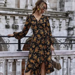 Hot Princesse Fleurie Robe Noire Fleurie Manches Longues